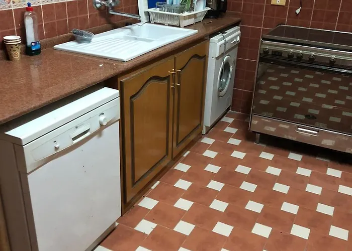 Hostel Stunning Seaview For Rent- Prime Location