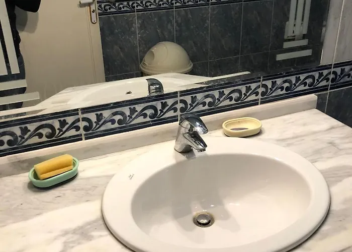 Stunning Seaview For Rent- Prime Location Hostel *